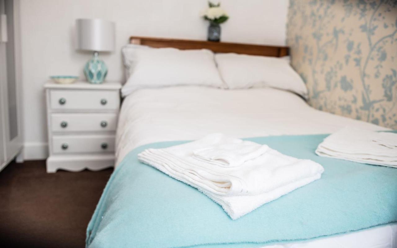 Rose Apartment 2-Bed Town Centre Apartment In Ayr Eksteriør bilde