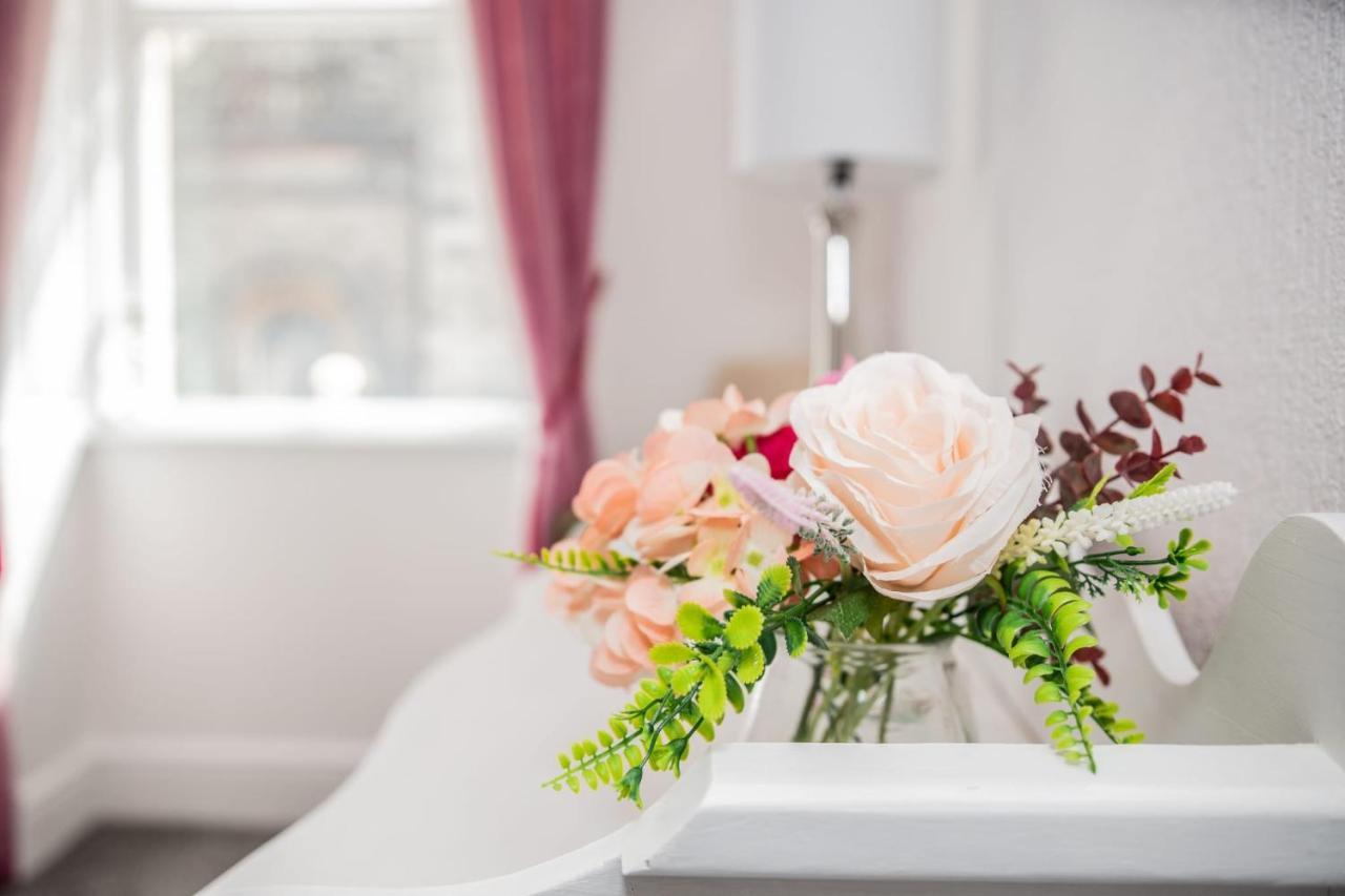 Rose Apartment 2-Bed Town Centre Apartment In Ayr Eksteriør bilde