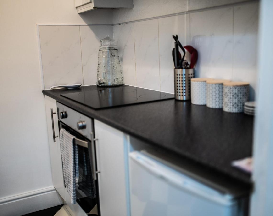 Rose Apartment 2-Bed Town Centre Apartment In Ayr Eksteriør bilde