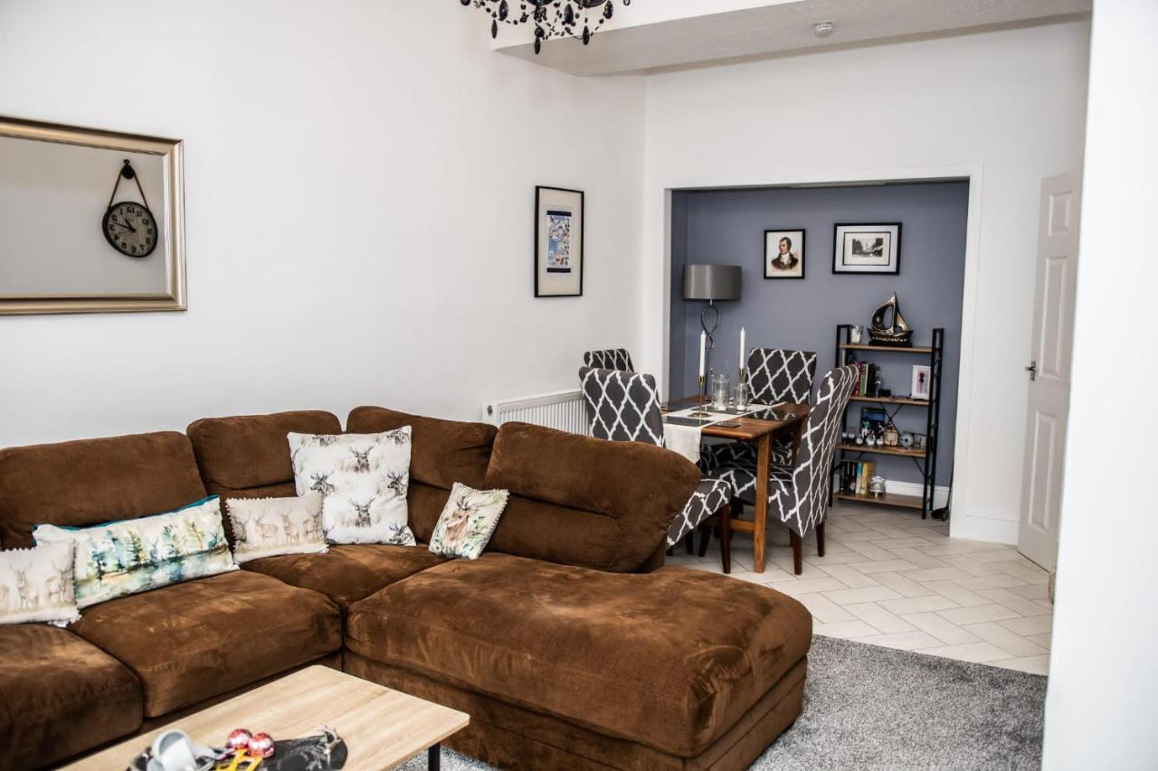 Rose Apartment 2-Bed Town Centre Apartment In Ayr Eksteriør bilde